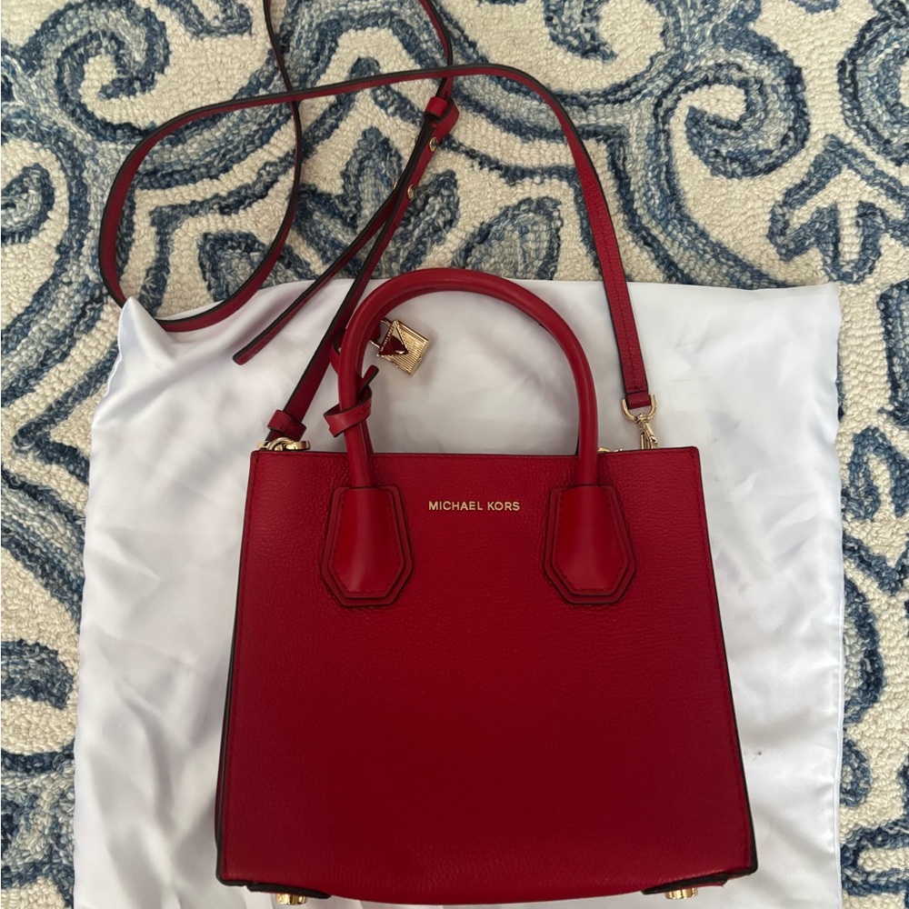 MICHAEL KORS Red Pebbled Leather Satchel with Gold Hardware